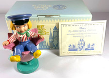 Disney WDCC It's a Small World Holland Boy with Tulip Blossoming Friendship picture