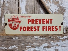 VINTAGE SMOKEY BEAR PORCELAIN SIGN OLD FOREST SERVICE DEPT AGRICULTURE PARK FIRE picture