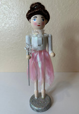 CHRISTMAS NUTCRACKER 15