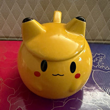Pikachu Ceramic Mug w/ Lid picture