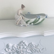 Veronese Design Unicorn Studios Fine Porcelain Victorian Maiden with Irises Bowl picture
