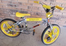 Mongoose STRANGER THINGS NETFLIX Ltd Edition “Mad Max” BMX Bike R0995WMDS picture