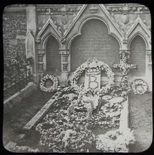 Glass Magic Lantern Slide LORD BEACONSFIELD GRAVE HUGHENDEN CHURCH C1890 PHOTO picture