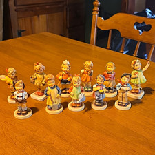 Goebel M.I. Hummel Club Hand Painted Porcelain Figurines Lot of 11, 4