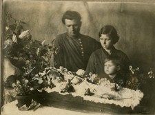 Antique Baby child post mortem funeral mourning family children vintage photo picture