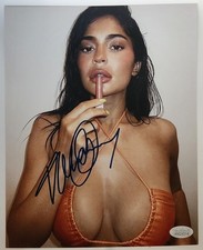 Kylie Jenner Signed 8x10 Authentic  Photo - Autograph with Tamper Proof JSA picture