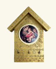 Vintage Gold Gilt Wooden Virgin Mary Madonna Key Holder 10” x 7.5” picture