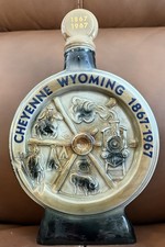 VINTAGE 1967 JIM BEAM CHEYENNE WYOMING CENTENNIAL DECANTER picture
