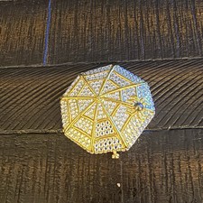 Vintage Estée Lauder Compact - Spiderweb Gold accents picture