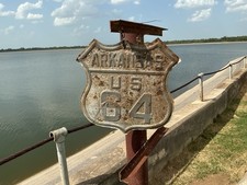 RARE  AUTHENTIC ORIGINAL  1920s-30s ARKANSAS Route 64 US highway sign SHIELD picture