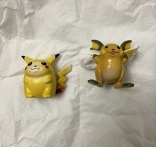 TOMY Original 1999 Vintage Pokémon Pikachu and Raichu Plastic Figurine Figure picture