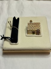 Vintage Estee Lauder Gingerbread House Solid Perfume Compact Pleasures 2000 NIB picture