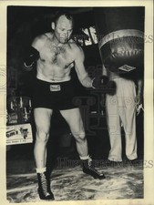 1957 Press Photo Pete Rademacher trains for upcoming fight with Floyd Patterson picture
