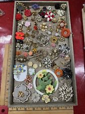 Flowers Mixed Junk Drawer Jewelry Lot Vtg- Mod Charms, & More J-19 picture