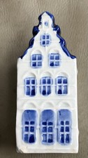 Vintage Dutch Blue Delft Canal House 4.25” tall  EMPTY picture