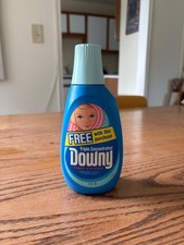 VINTAGE DOWNY FABRIC SOFTNER 11 OZ FULL TRIPLE CONCENTRATE 1980S, prop picture