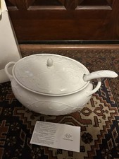 Lenox Opal Innocence Carved Covered Tureen w/ Lid & Ladle 4.5 Qt White Porcelain picture