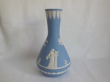 Vintage 1975 Heavy Wedgwood Blue Jasperware 7.5