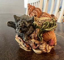 Vintage Harmony Kingdom Beneath the Ever Changing Seas Seashell Trinket Box picture