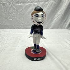 Mrs. Met New York “The Diamond”Limited Edition Handcrafted Collectible Foco 2022 picture