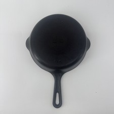 Vintage GRISWOLD No 5 Cast Iron SMALL BLOCK LOGO Pattern 724M, Erie PA picture
