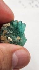Especimen Esmeralda Colombiana, Pirita, Terminacion, Macla, 87,51 cts, Natural picture