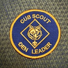 Current Cub Scout  Den Leader Boy Scout Patch See Description picture