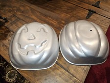 Vintage 1995 Wilton Pumpkin Cake Pan Mold Jack-O-Lantern Baking Pan Halloween picture