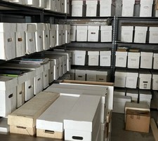 Huge Lot Of Comics - Storage Unit Find -     100 assorted  comics picture